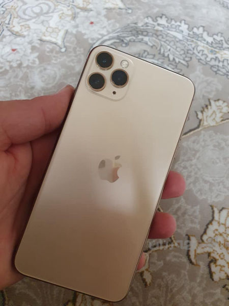 ئایفۆن یانزە پڕۆ ماکس 