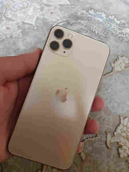 ئایفۆن یانزە پڕۆ ماکس 