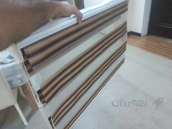 ئەم دوو پەردە بۆ فرۆشتن