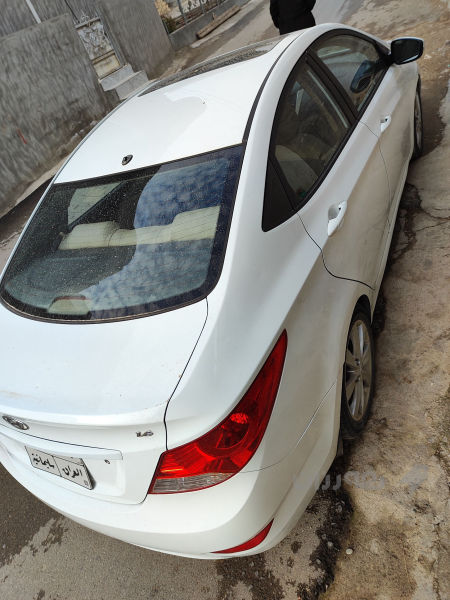 هۆندای ئەکسێنت 2014 تۆماتیک و سلاید و سوکان فۆلیۆم - 3