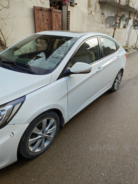 هۆندای ئەکسێنت 2014 تۆماتیک و سلاید و سوکان فۆلیۆم - 5