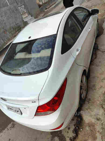 هۆندای ئەکسێنت 2014 تۆماتیک و سلاید و سوکان فۆلیۆم - 3