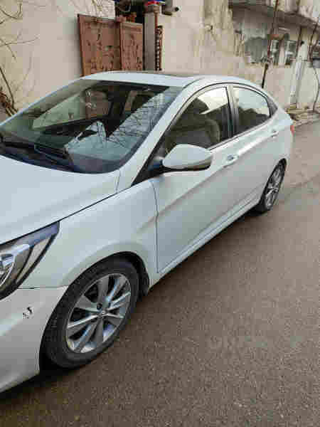 هۆندای ئەکسێنت 2014 تۆماتیک و سلاید و سوکان فۆلیۆم - 5