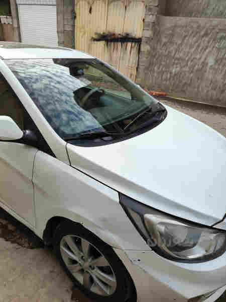 هۆندای ئەکسێنت 2014 تۆماتیک و سلاید و سوکان فۆلیۆم - 4