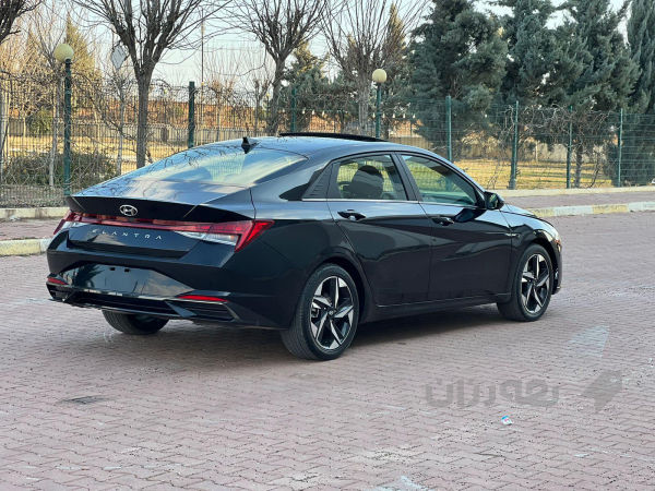 HYUNDAI _ELANTRA_2021