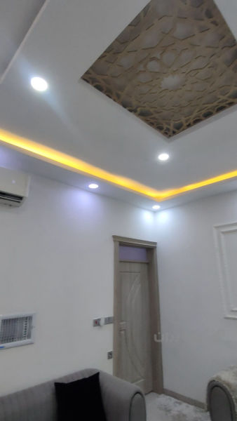 ماڵێك سعرەکەی پر بە پێستێتی لە جێیەکی کامل خەدەمات - 5