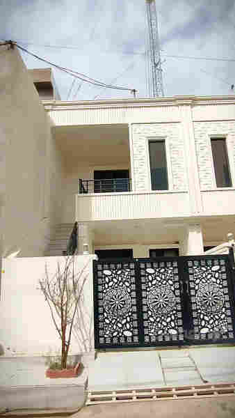 ماڵێك سعرەکەی پر بە پێستێتی لە جێیەکی کامل خەدەمات