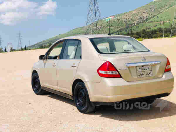 نیسان تیدا 2009