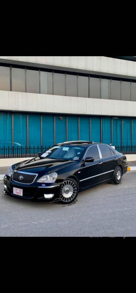 toyota crown majesta 2006  - 2