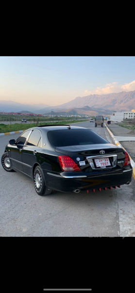 toyota crown majesta 2006  - 3