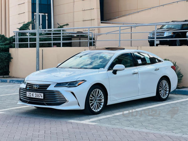 Avalon 2021limted  28000km - 4