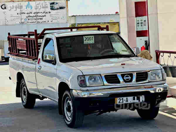 نیسان پیک ئاپ تاك 2001