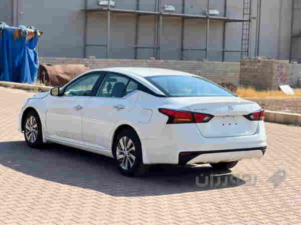 نيسان التيما امريكي