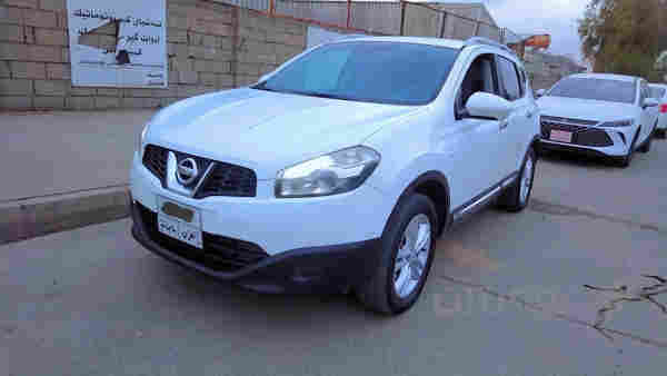 نیسان قاشقا