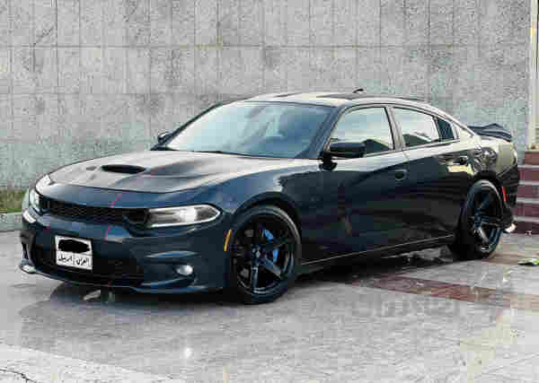 Dodge charger RT    2018 - 3