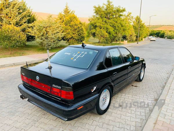 BMWبۆفڕۆشتن 