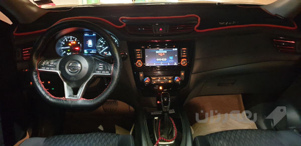 نیسان رۆگ SV 2020