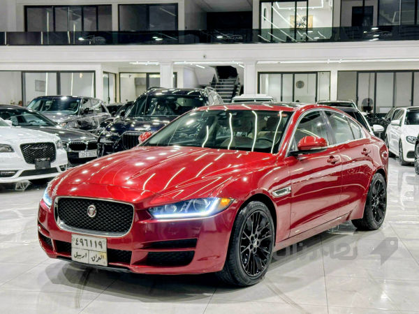 Jaguar xe 2017