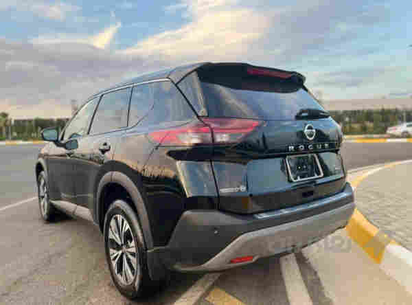 Nissan rogue 2021 SV - 2