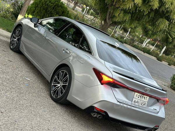 lToyota_avalon 2020