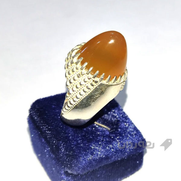 کارگای دروستکردنی زێڕ و زیو، به‌رد ، زێڕینگەری