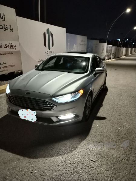 ford fusion hybrid - 2