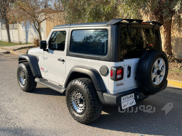 Jeep wrangler 2021 سپی
