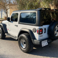 Jeep wrangler 2021 سپی
