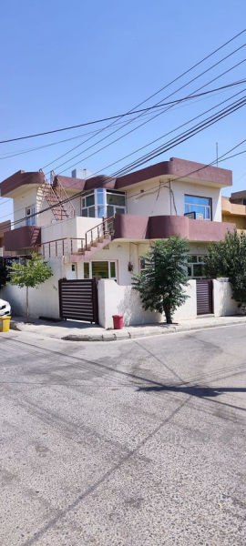 خانوی   100 مە تری ڕوکن  