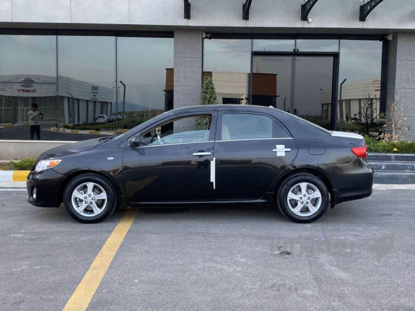     Toyota Corolla - 2