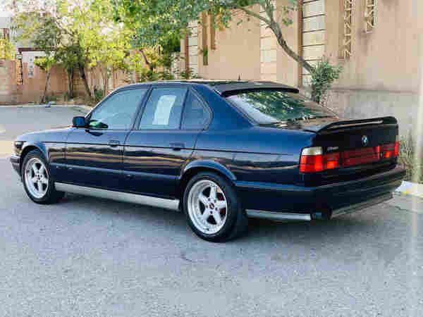     BMW É34 525i 1992