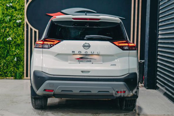Nissan rogue - 2