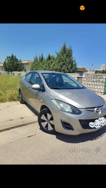 Mazda 2 model 2011