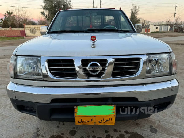 نیسان پیك ئاپ تاك2001