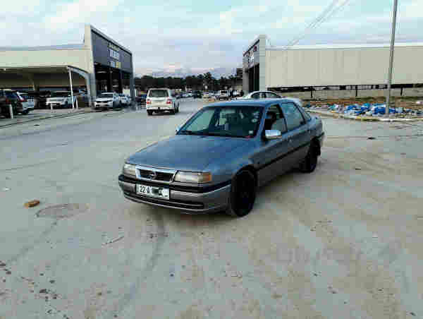 ئۆپڵ ڤیکترا1993 - 5