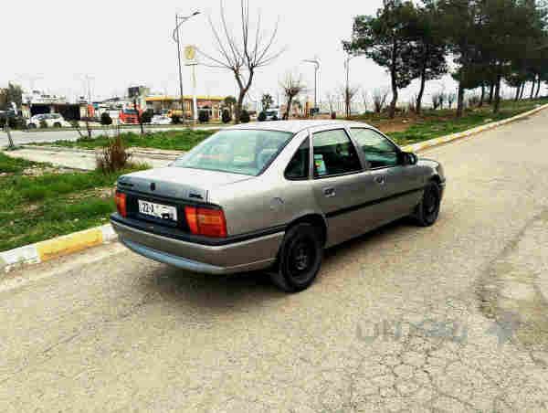 ئۆپڵ ڤیکترا1993 - 3