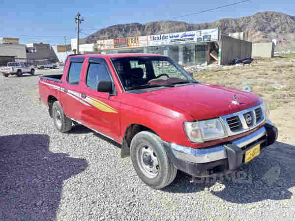 نیسان مۆدێل 2002 ،