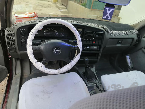 ئوپل ئومیگا - 4