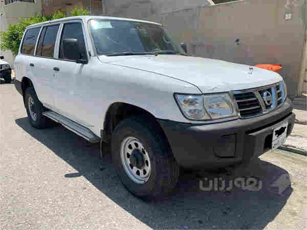 نيسان په ترؤل 2002  - 2