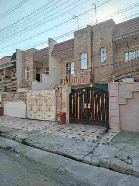 خانو 100متری بەکارهاتو