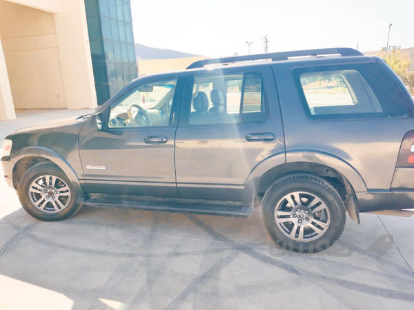 فۆرد ئێکسپلۆرەر 2007