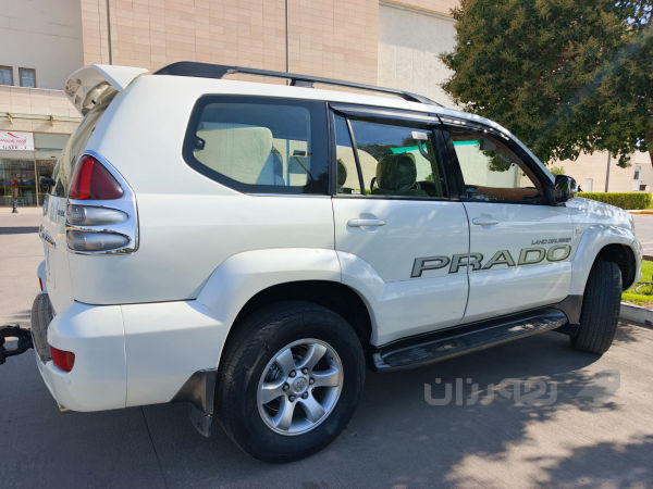 پرادۆ GX
مۆدێل /2006_4پستن
300هەزار km رۆیشتوە 
چو - 2