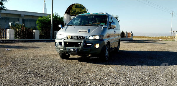 هیۆندای ستاریکس2000