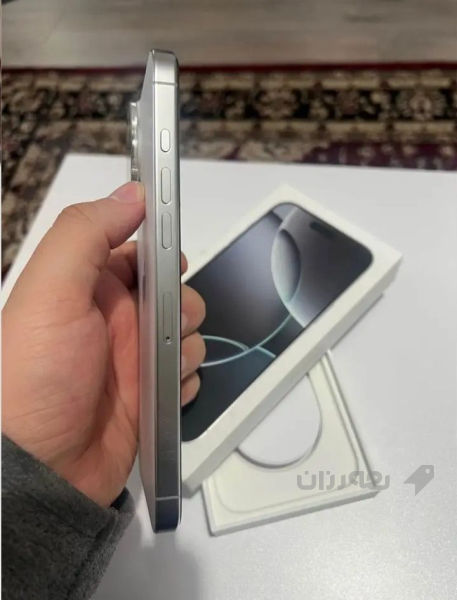 ئایفۆن 16 پرۆماکس بەریتانی بێ شوخت - 3