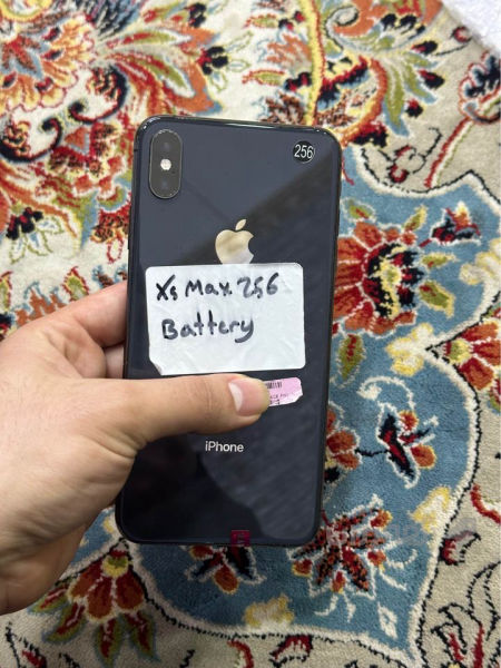 iphone xs maxs    