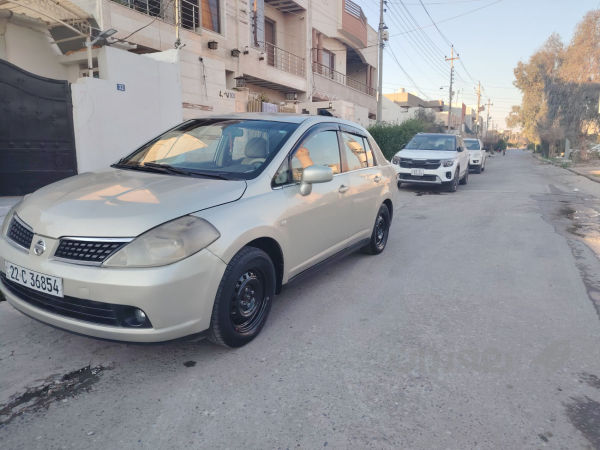 نیسان تیدا - 2