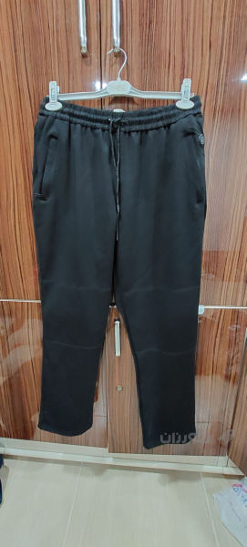 بيجامەی کارەبایی - 3