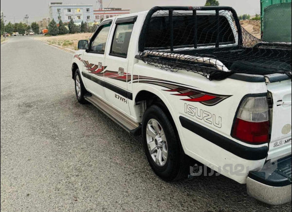 پیکاب ئاسوزو یابانی مۆدێل 2001 - 2