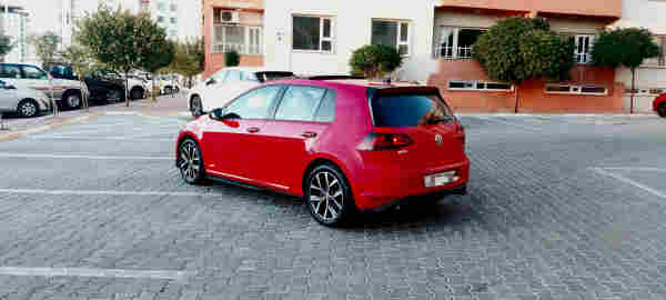 ڤۆڵکس واگن گۆڵف 2017 TSI se 1.8L Turbo - 3