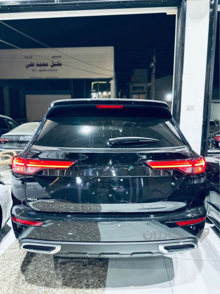 ميتسوبيشي اوتلاندر